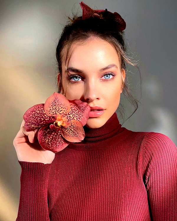 realbarbarapalvin instagram image archive image
