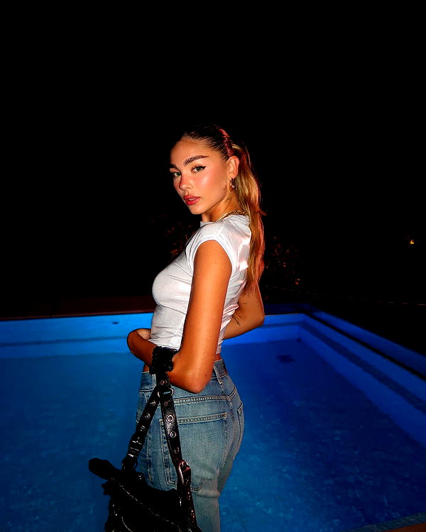 maya.keyy instagram image archive image