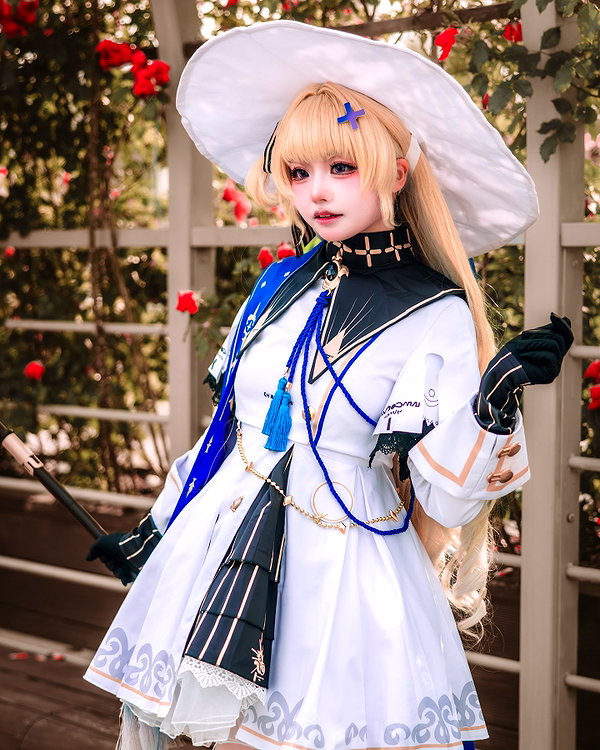_mewcos instagram image archive image