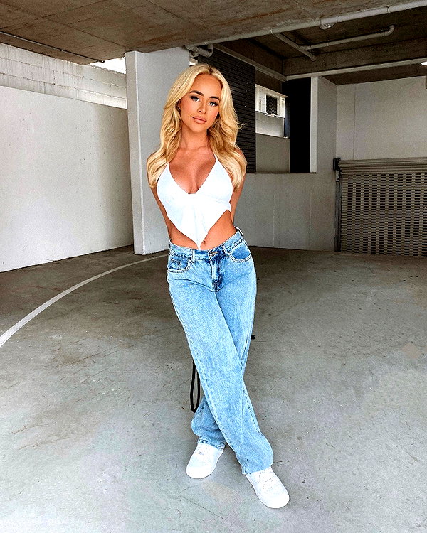 allieauton instagram image archive image