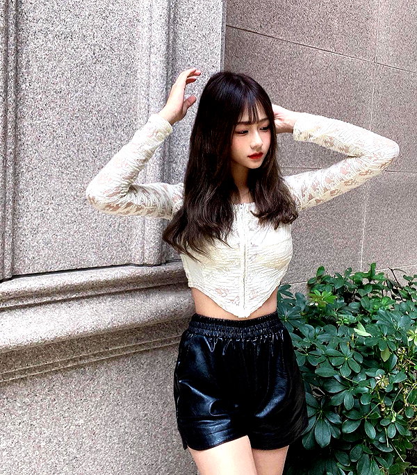 lai_931201 instagram image archive image