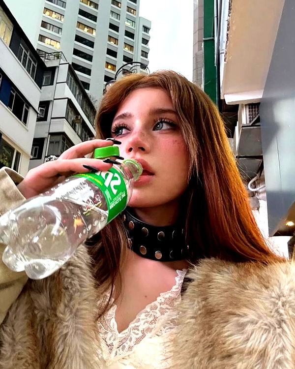 baddiesessence instagram image archive image