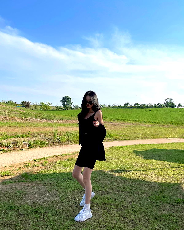 daxbin instagram image archive image