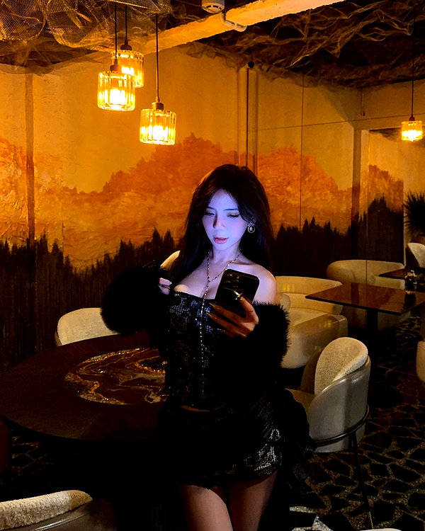 lyhythuedoxinh instagram image archive image