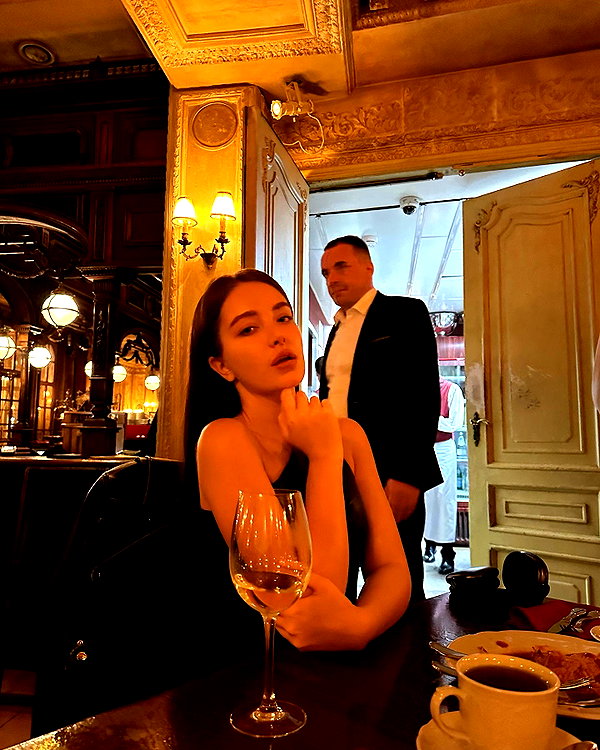 veroni22ka instagram image archive image