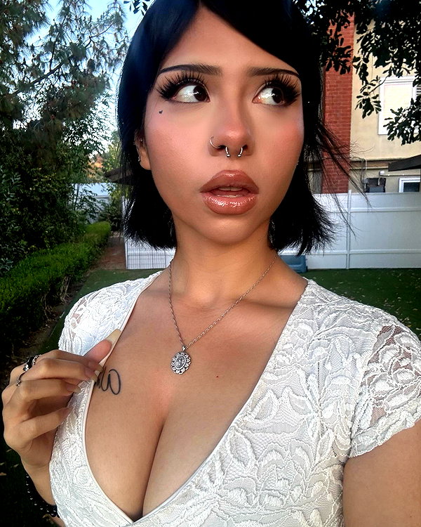 shay.la__ instagram image archive image
