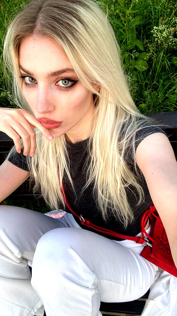 alien.hanna instagram image archive image