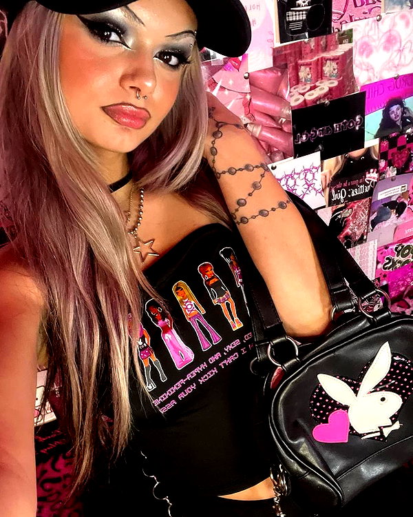 cyberangelz.shop instagram image archive image