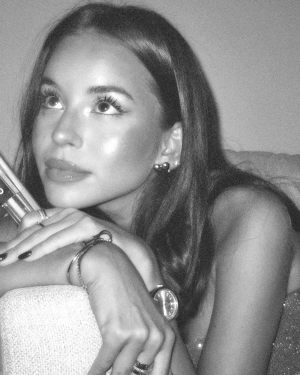 zoeliss instagram image archive image