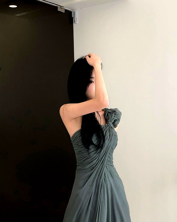 daxbin instagram image archive image