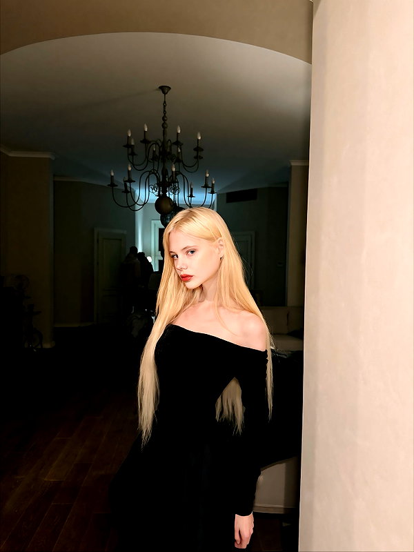 alisen.mari instagram image archive image
