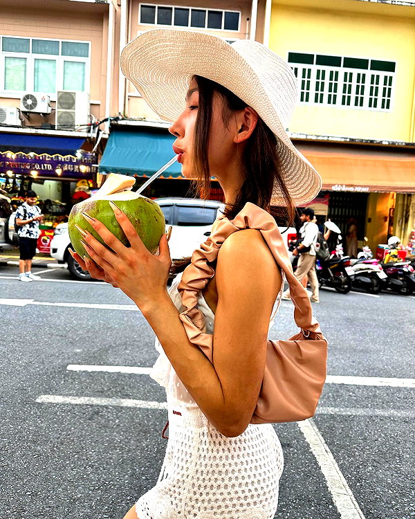 indra0102_ instagram image archive image