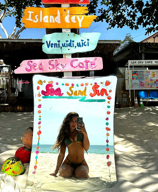 enikeeva_aliya instagram image archive image