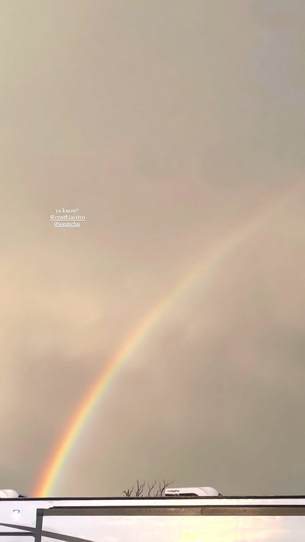 arianagrande instagram image archive image