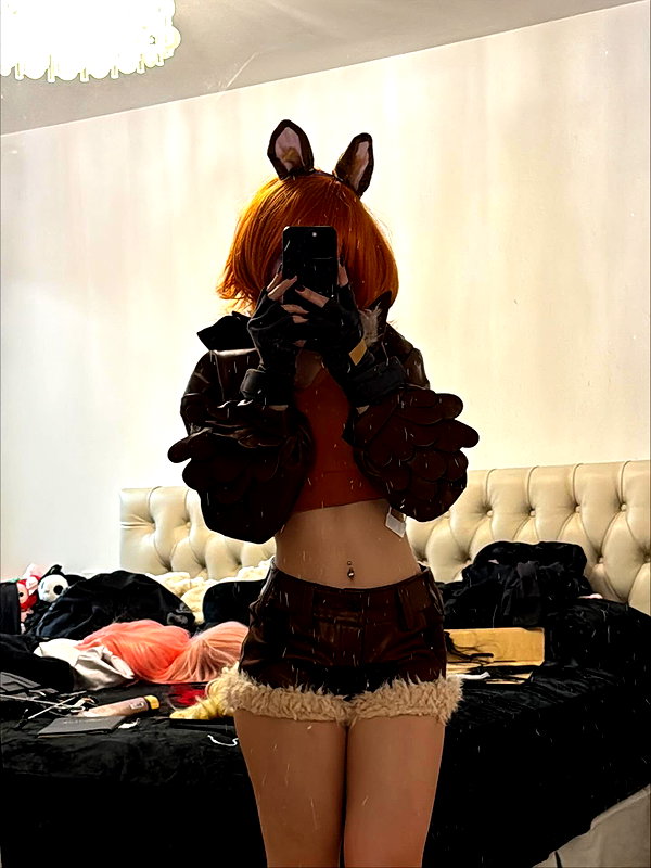 nicoleponyxo instagram image archive image