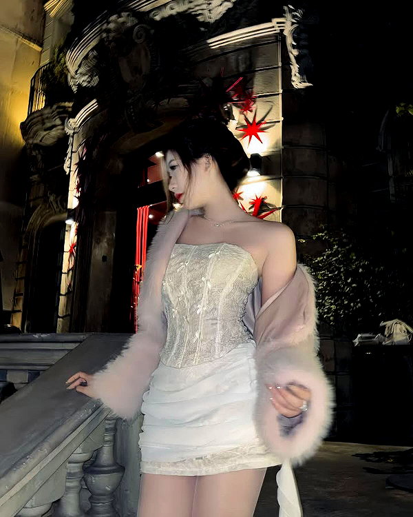lyhythuedoxinh instagram image archive image