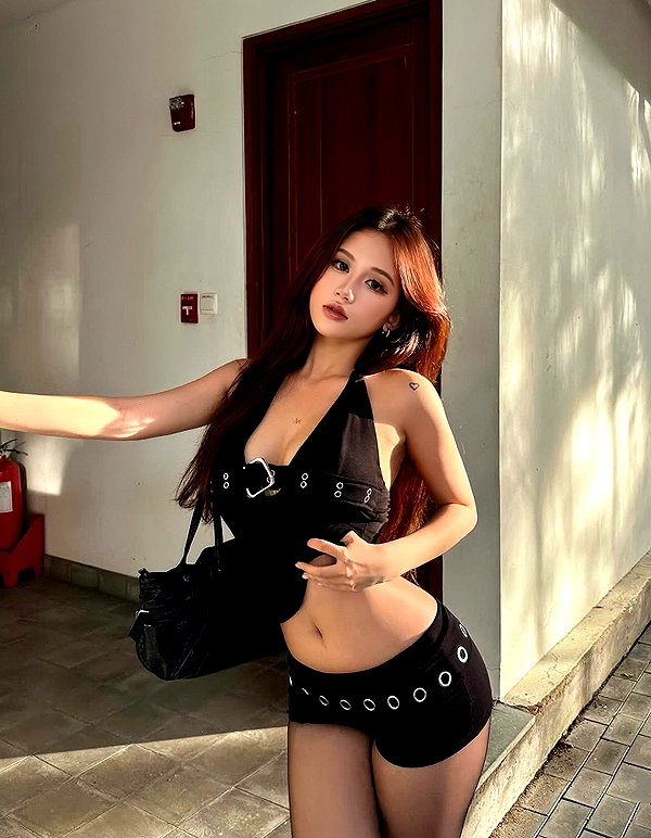 lyhythuedoxinh instagram image archive image
