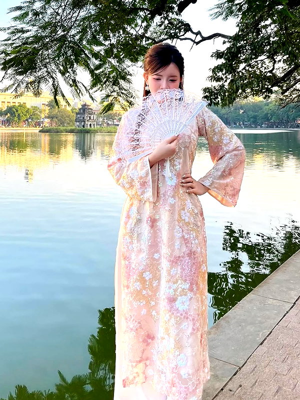 lyhythuedoxinh instagram image archive image