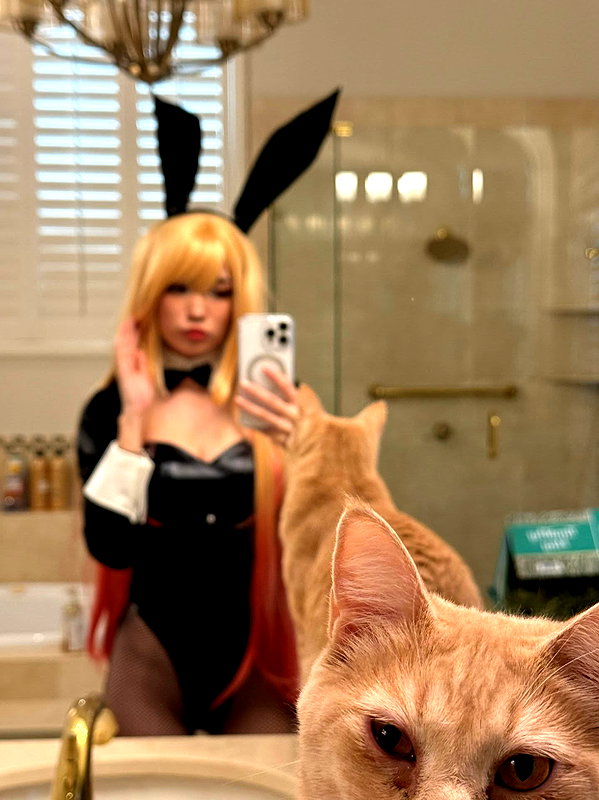 emiru.jpg instagram image archive image