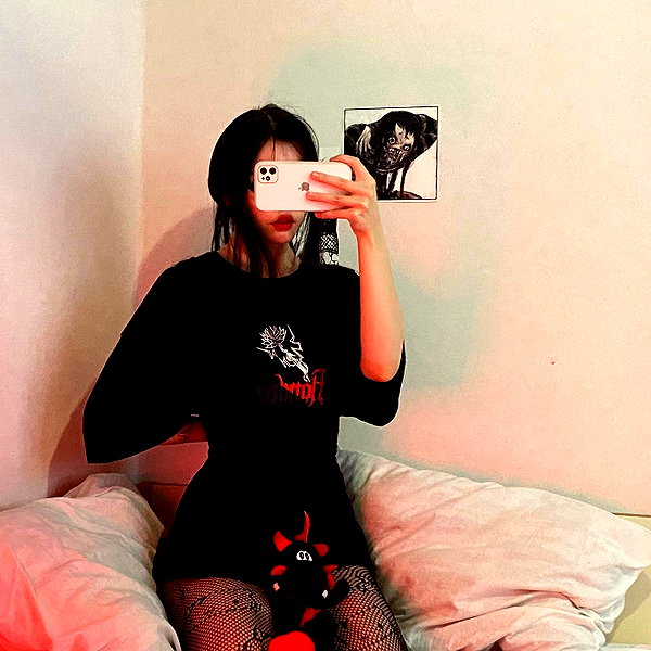 glowmoonshorty instagram image archive image