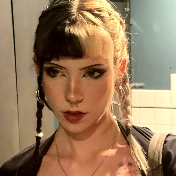 haileylayfield instagram image archive image