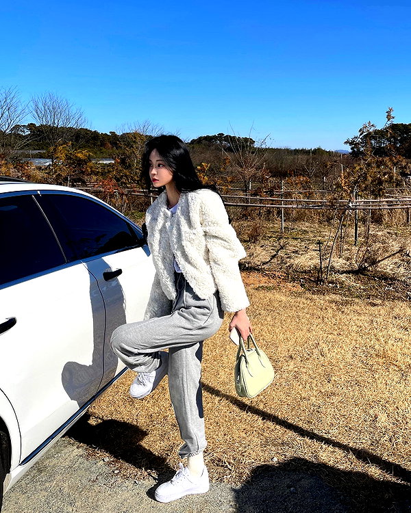 daxbin instagram image archive image