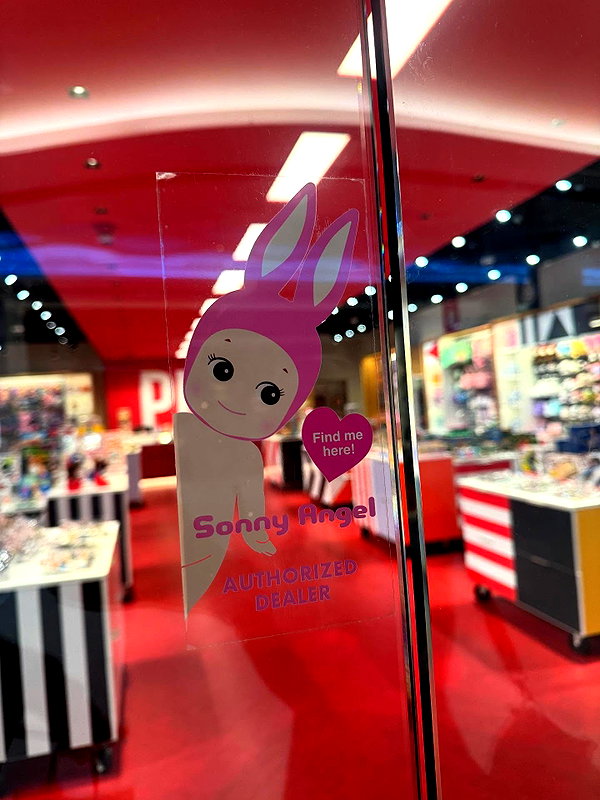 v.qx instagram image archive image