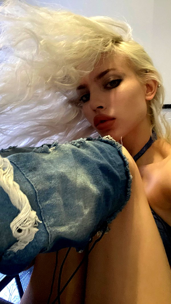 alien.hanna instagram image archive image