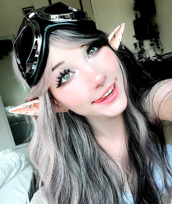 danielle.mercedie instagram image archive image
