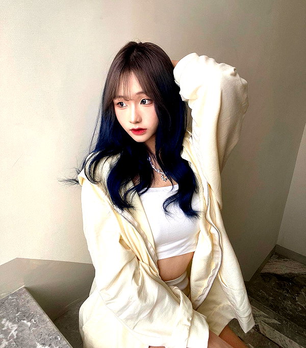 lai_931201 instagram image archive image