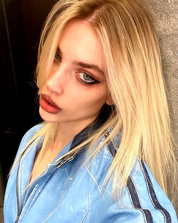 anya4everr instagram image archive image