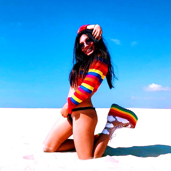 romi_henenson instagram image archive image