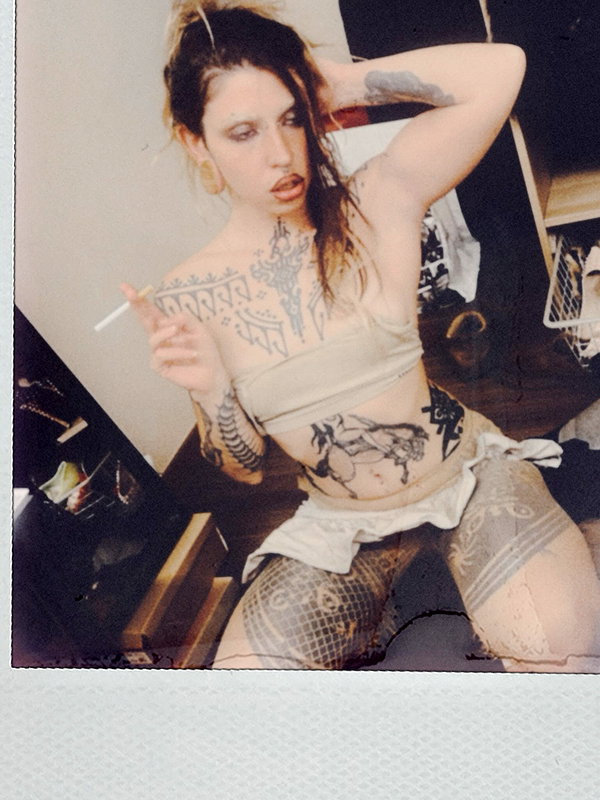 Archived image from @noyrll on Instagram