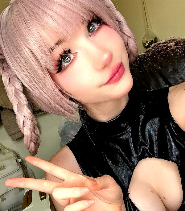 danielle.mercedie instagram image archive image