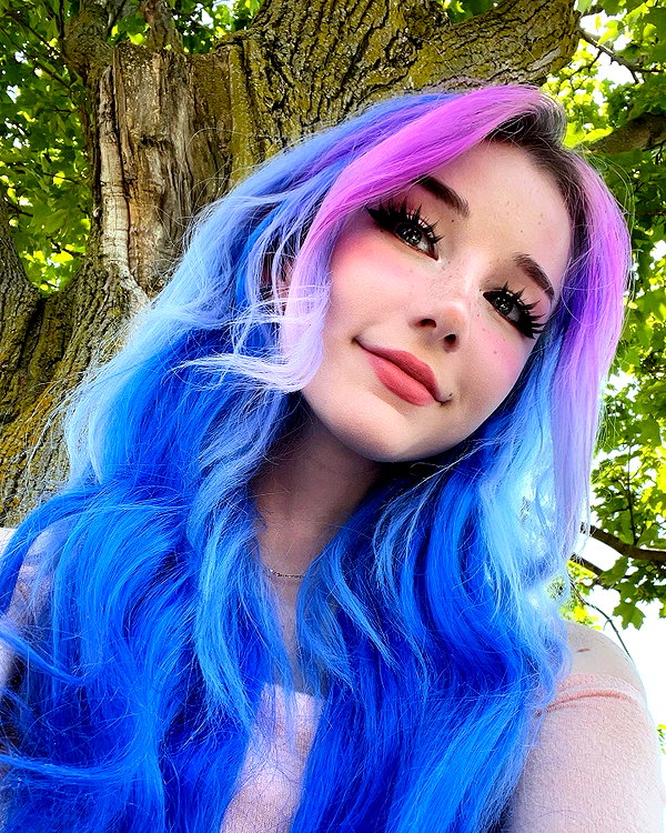 danielle.mercedie instagram image archive image