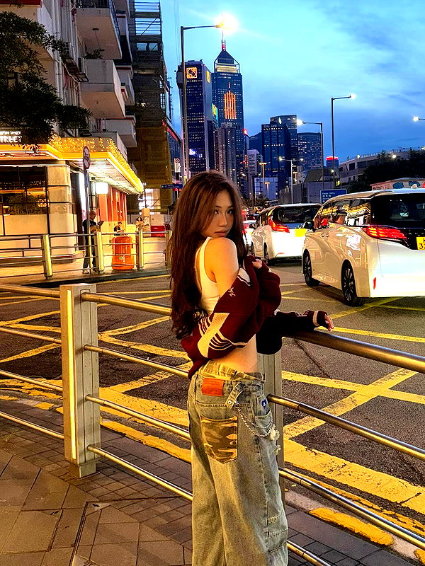joycee.e instagram image archive image