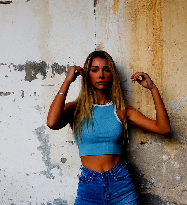 yulia.isakov instagram image archive image