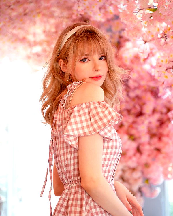 peachmilky_ instagram image archive image