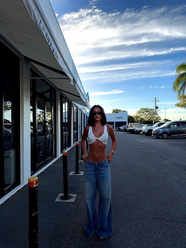 oliviaphillipps instagram image archive image