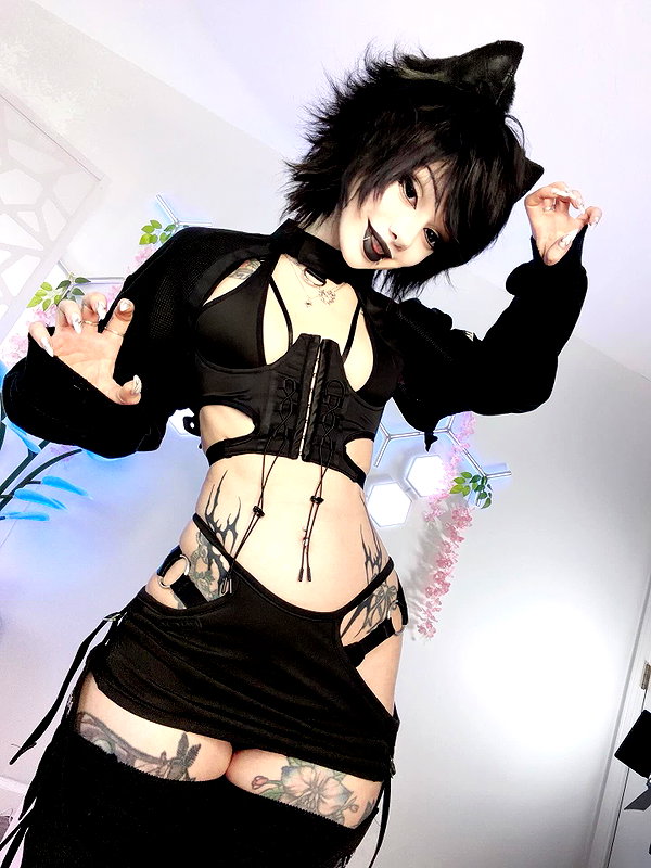 glowjelii instagram image archive image