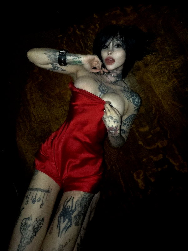 zommmbri instagram image archive image