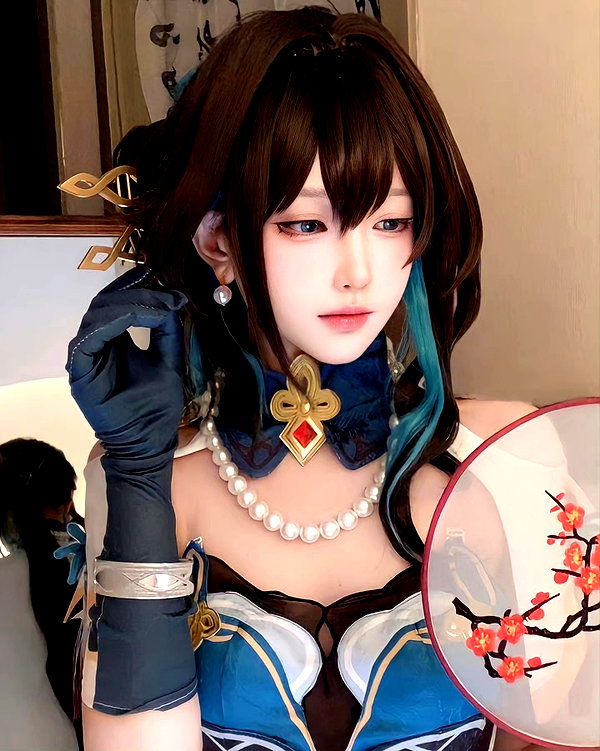 gallery_cosplayer instagram image archive image