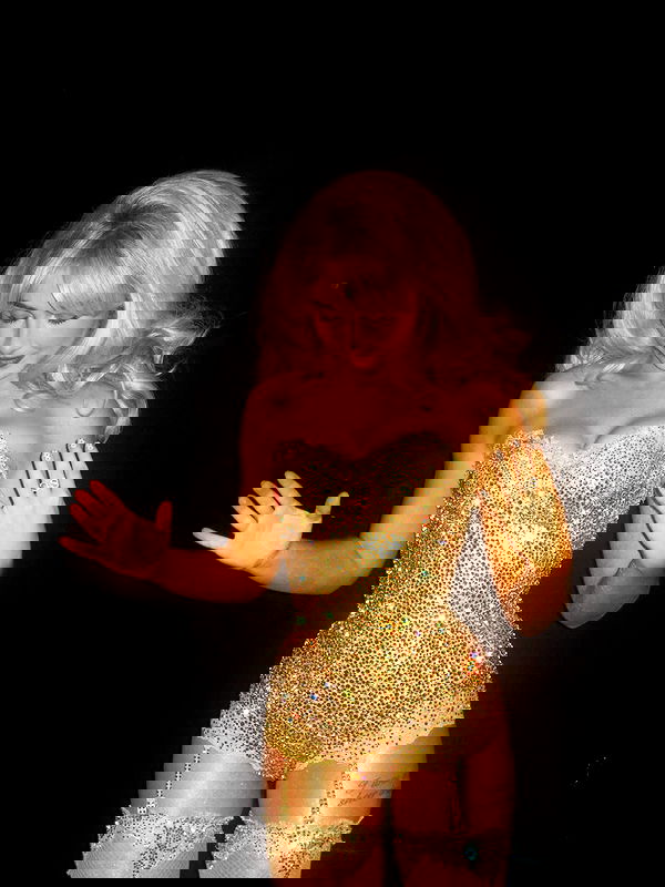 sabrinacarpenter sabrinacarpenter archive image