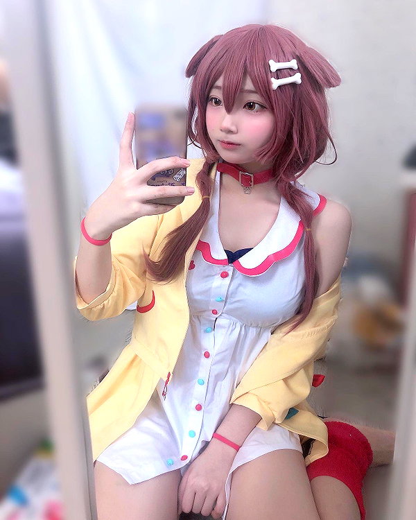 purinn_cos instagram image archive image