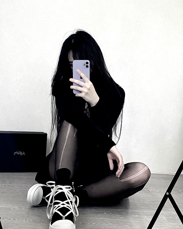 glowmoonshorty instagram image archive image