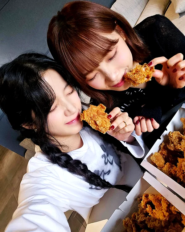 zuhazana instagram image archive image
