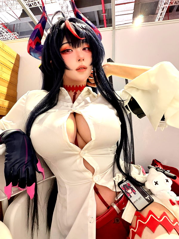 Archived image from @takomayuyi on Instagram