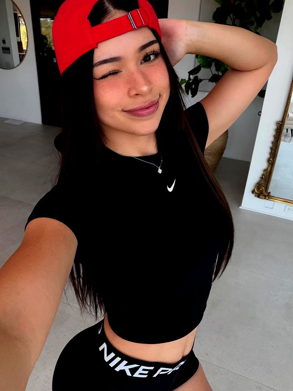 aishahsofey instagram image archive image