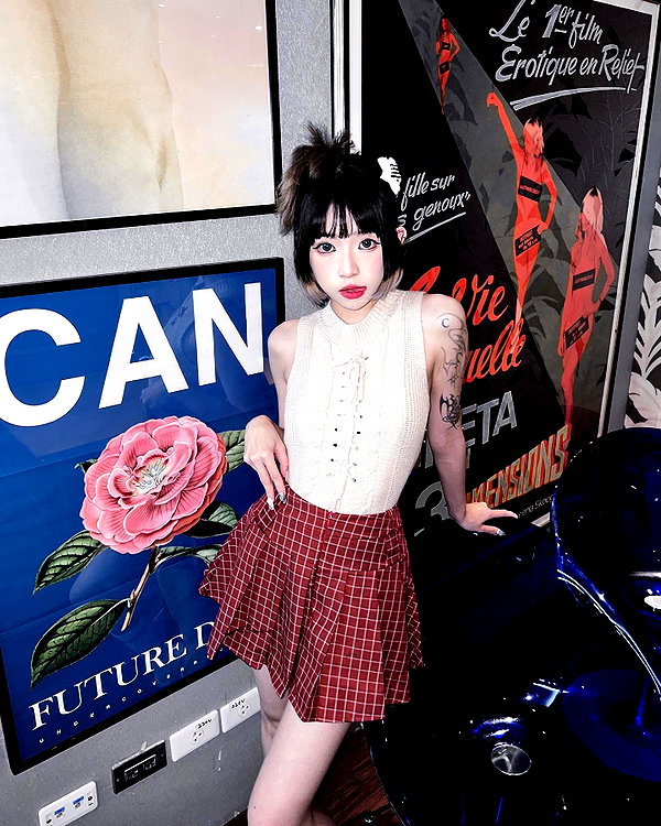 nixqq.425_ instagram image archive image