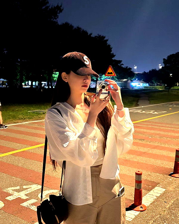 hhh.e_c.v instagram image archive image